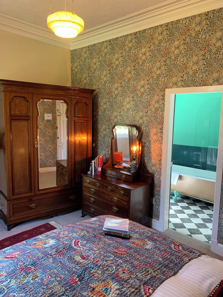 Leven House 9/46