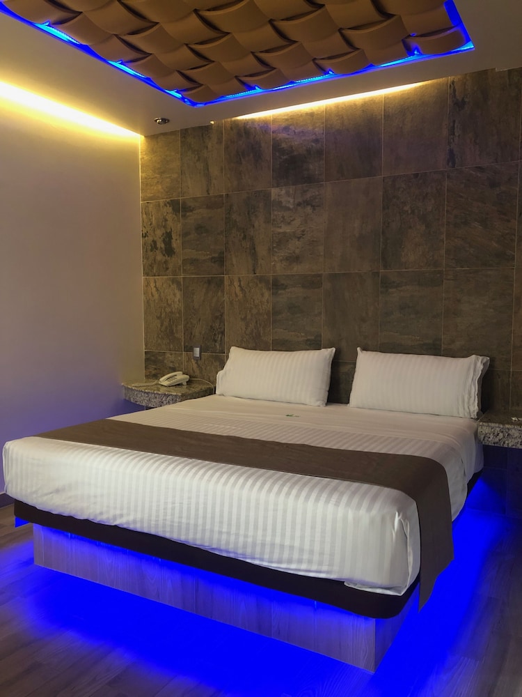 Hotel Jard Inn Adults Only 15/24