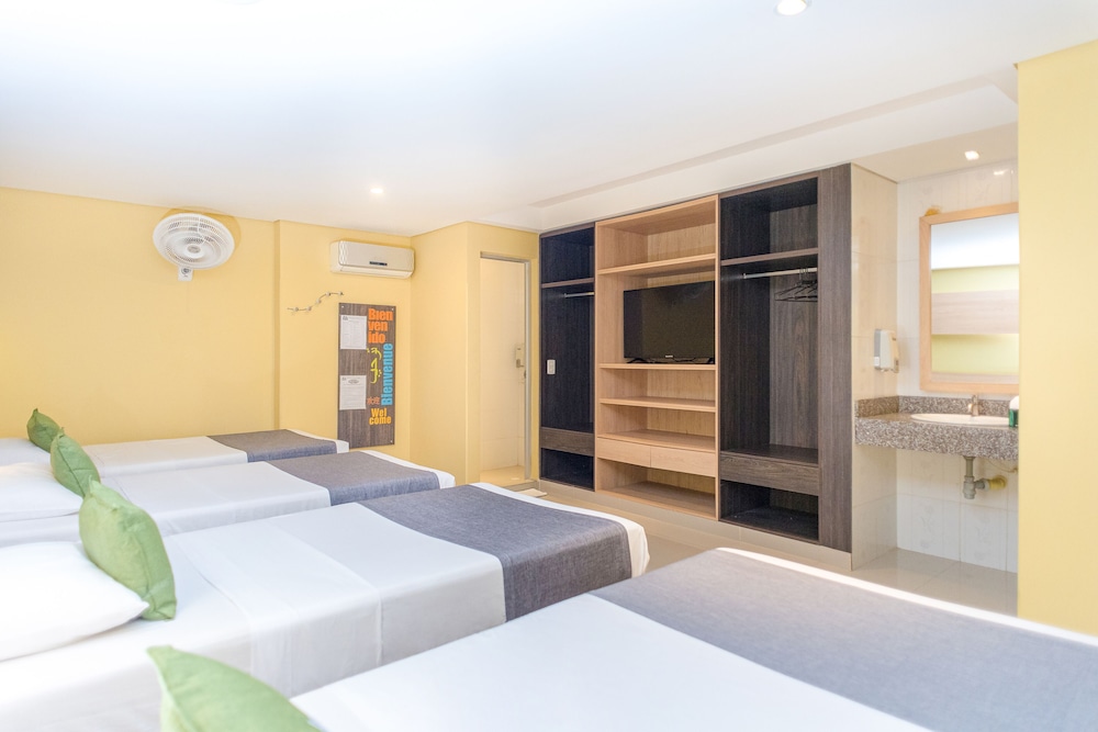 Hotel Ayenda 56 Avenue Plaza 1322 15/28