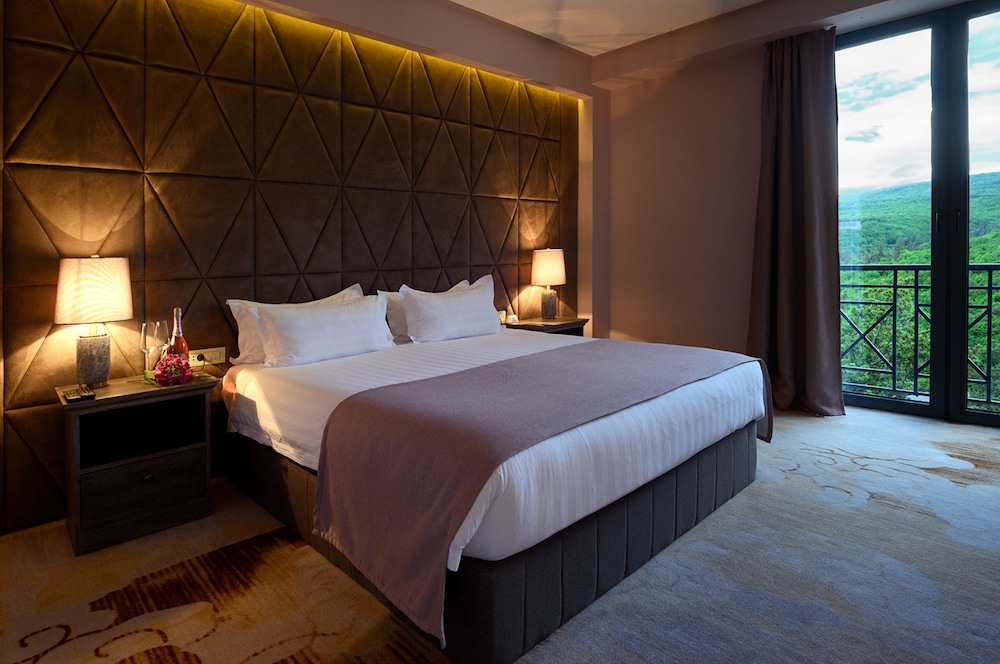 Aurora Resort by One Hotels 23/50