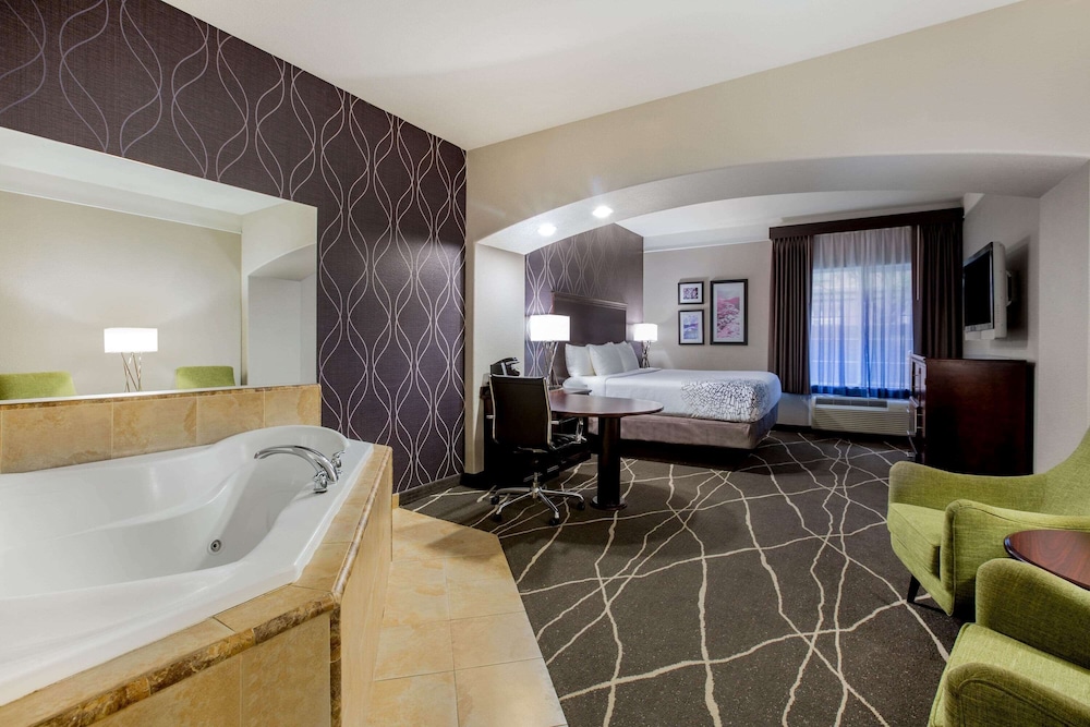 Fairfield Inn & Suites By Marriott Fresno River Park 23/54