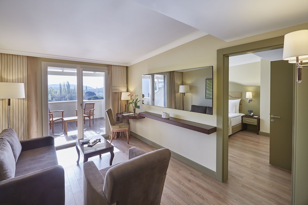 Ramada Resort by Wyndham Kazdaglari Thermal and Spa 39/58