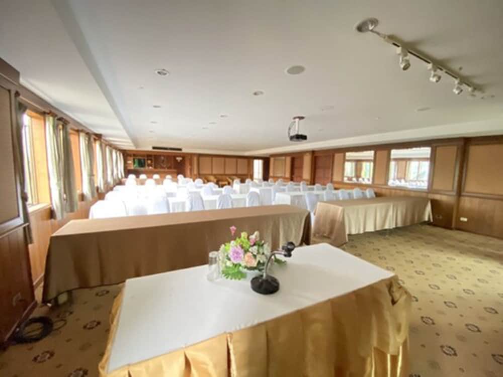 100 Islands Resort Spa 53/66