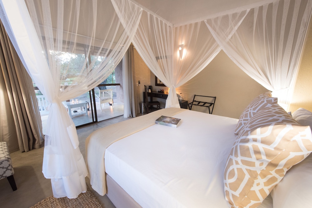 Bushbaby River Lodge 22/59
