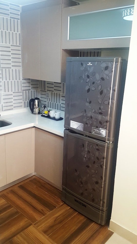 COVENTINA LAKE SUITES 7/65