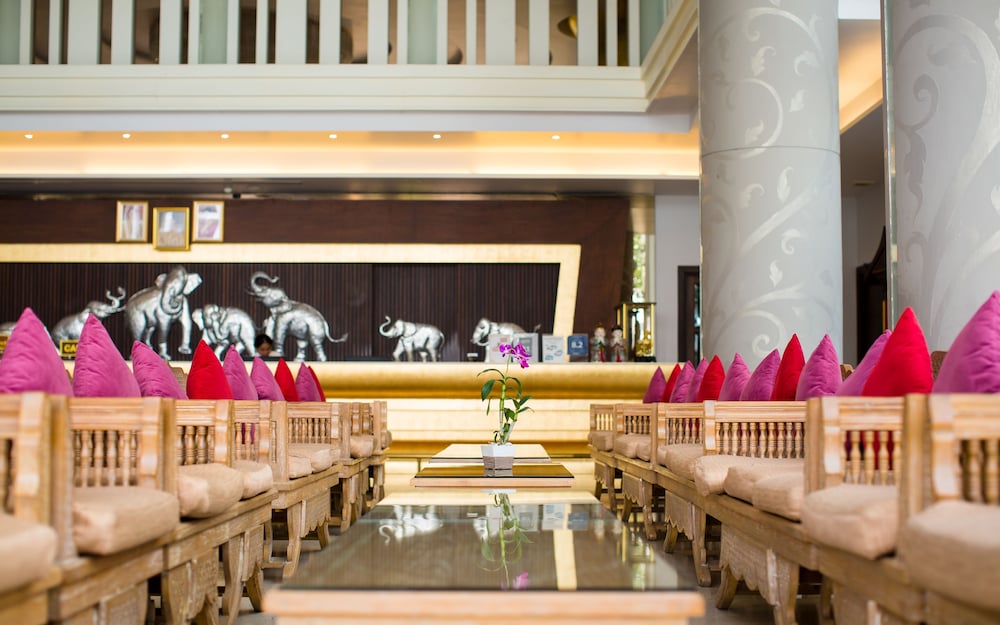 Aiyara Grand Hotel 64/77