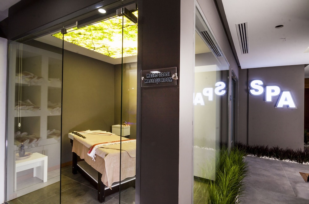 Majura Hotel in IZMIR