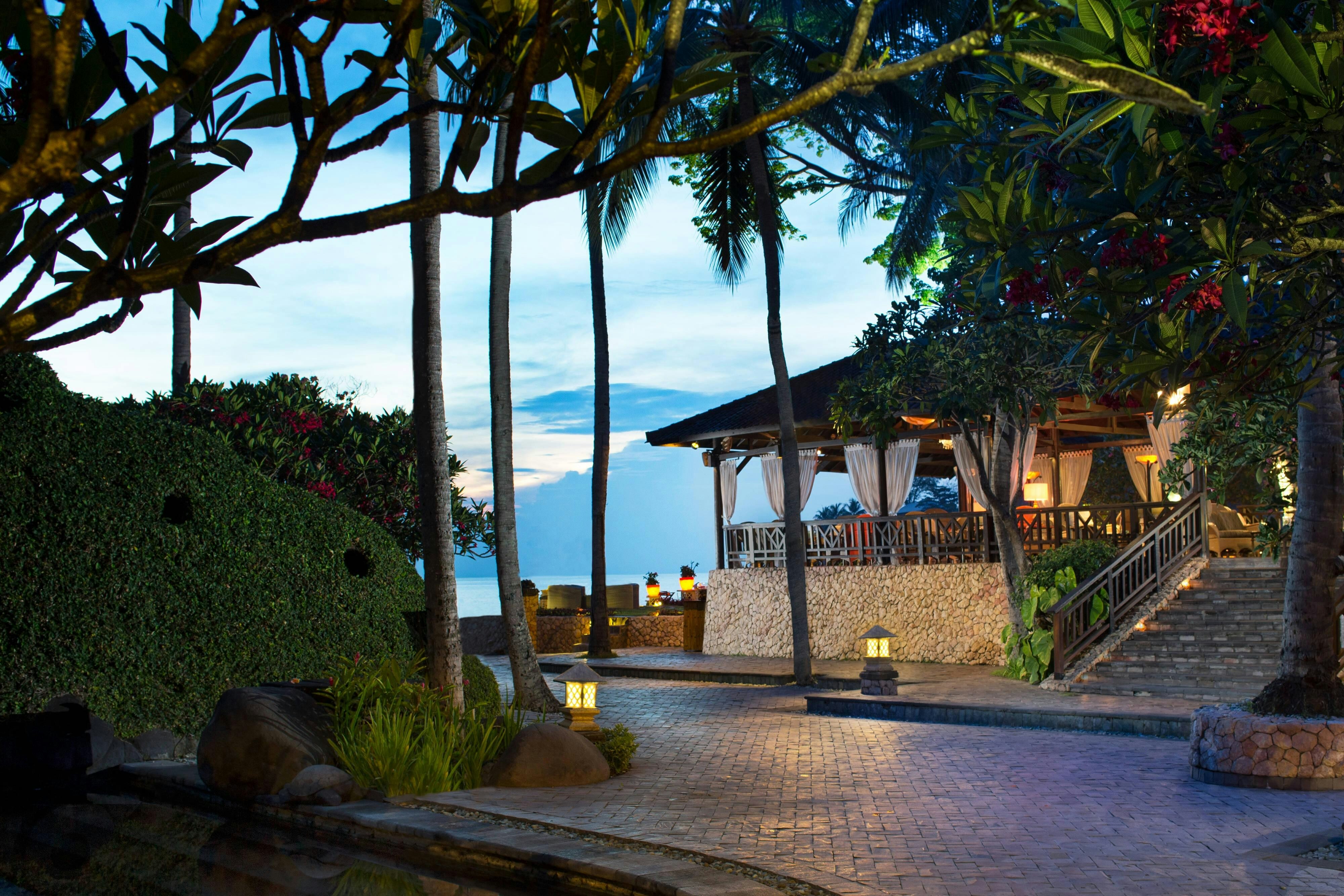SHERATON SENGGIGI BEACH RESORT 66/75