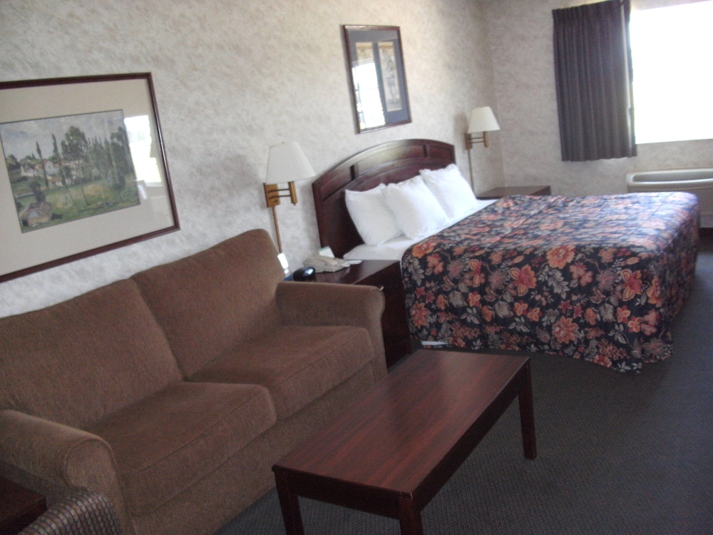 Colfax Inn 18/58