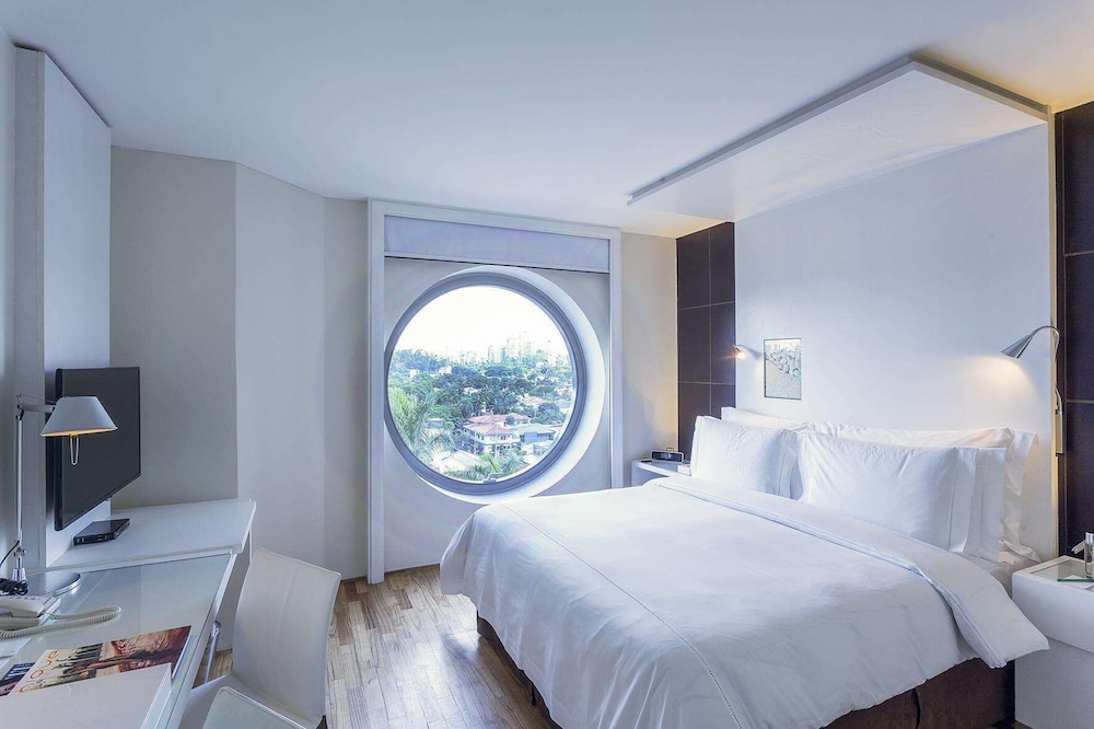 Hotel Unique 10/33