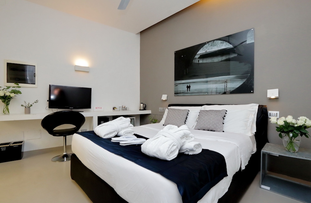 Urben Suites Apartments Design 14/42