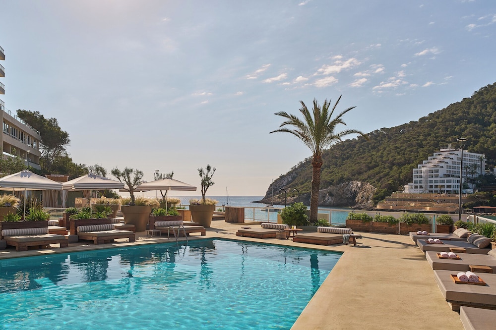Mondrian Ibiza 68/73