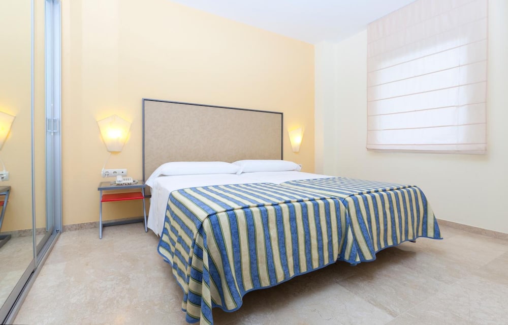 Apartamentos Vertice Sevilla Aljarafe 26/63