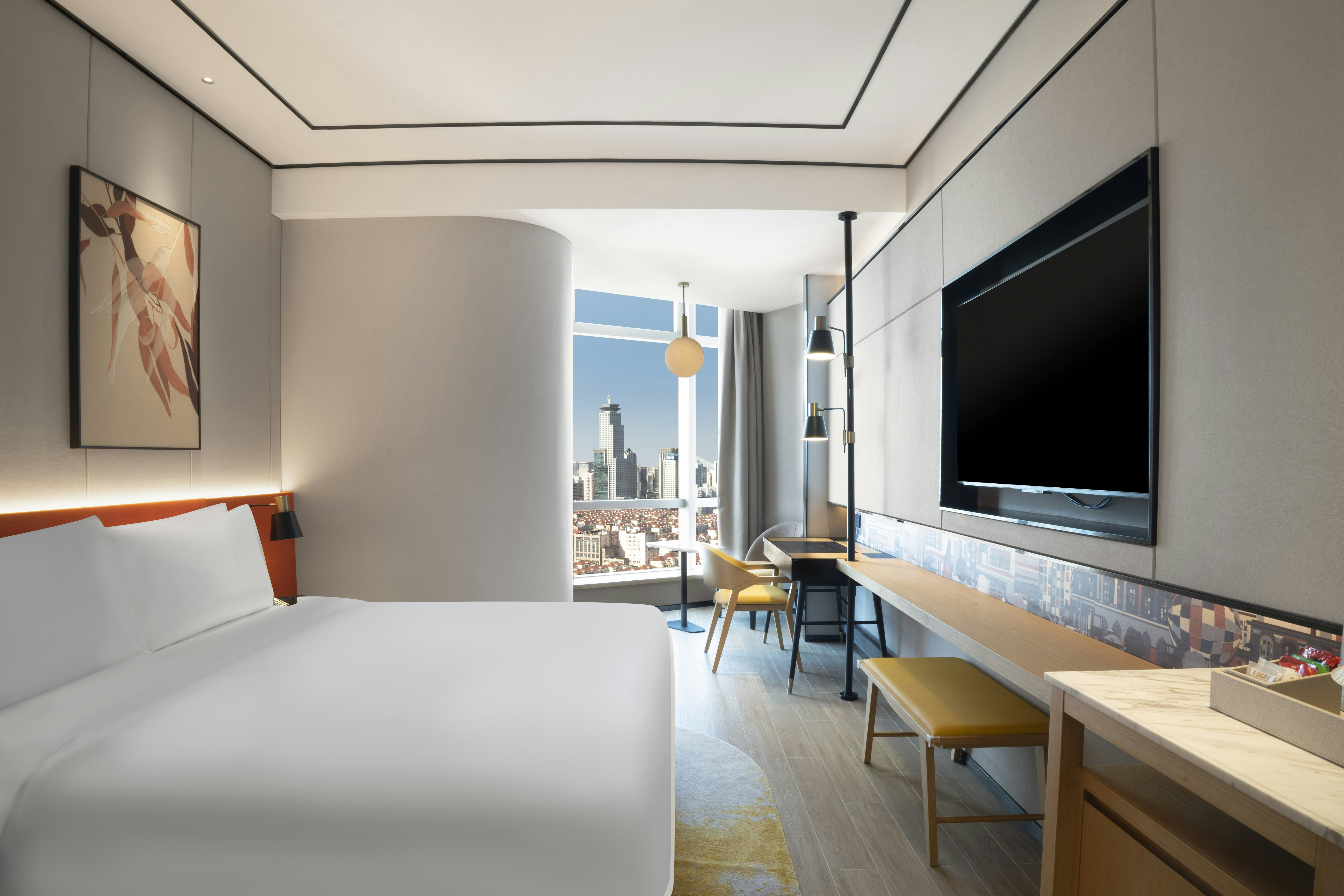 GUEST ROOM, KING BED