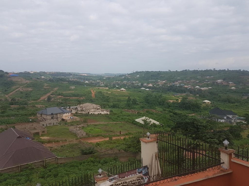 Hallmark Suites - Abeokuta 14/18