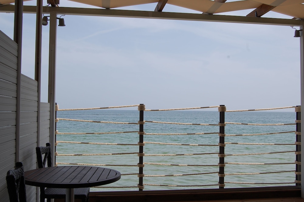 Paralia Beach Boutique Hotel 43/50