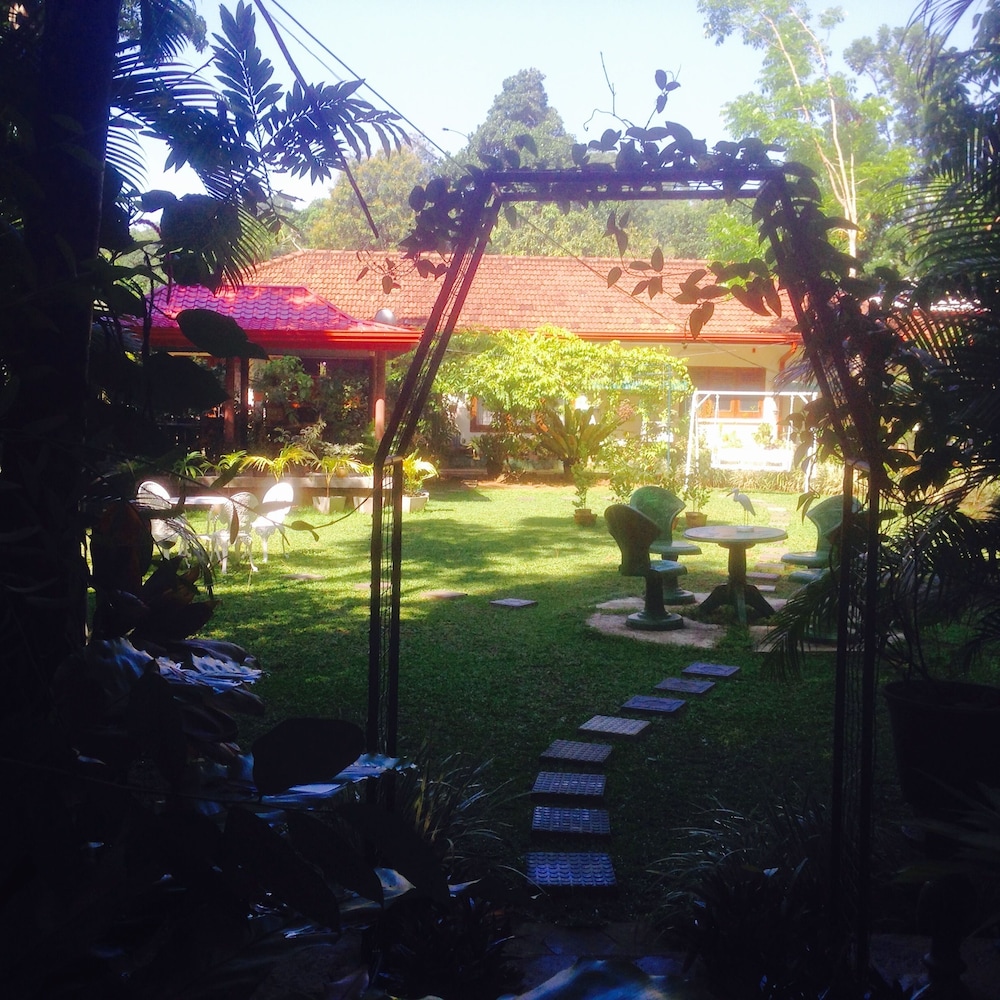 Yalegoda Walauwa Homestay 27/50