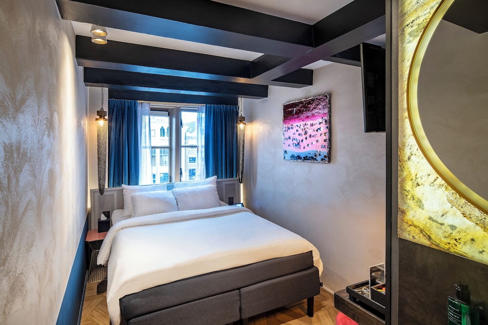 BASIC, DOUBLE BED