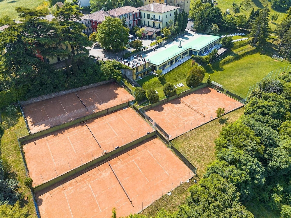Park Hotel Jolanda 40/61