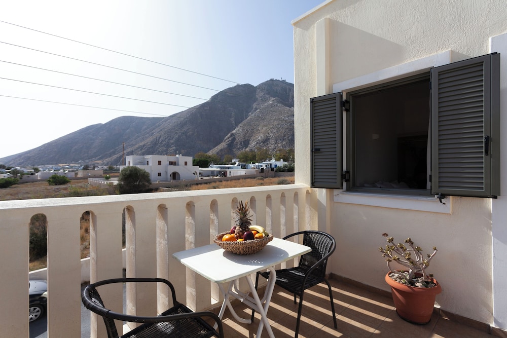 Phevos Villa 24/50