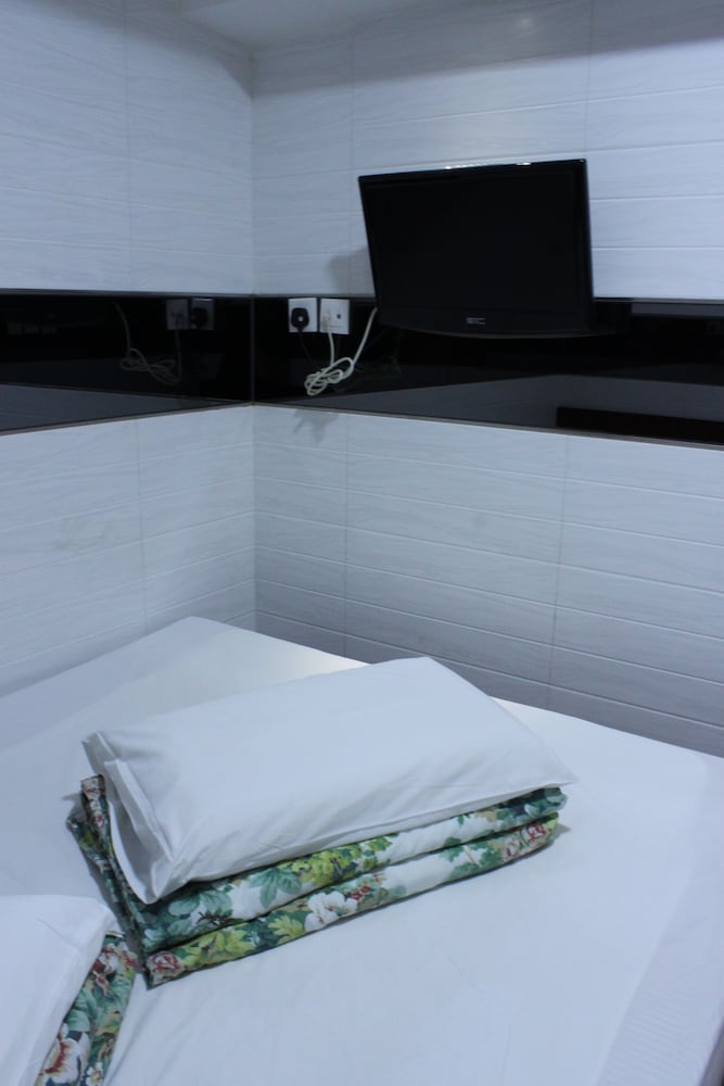 Ah Shan Hostel 16/42