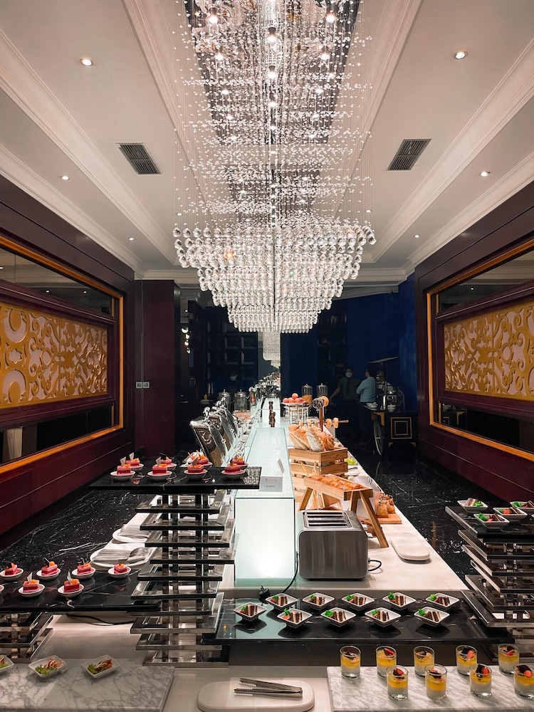 The Grantage Hotel and Sky Lounge 27/50