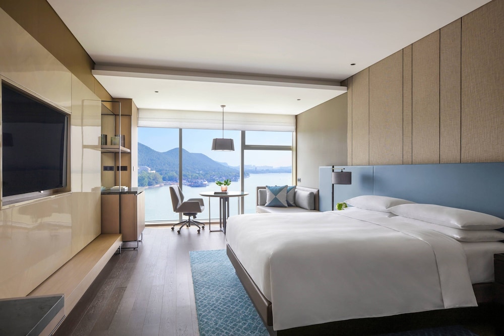 room, 2 double beds
