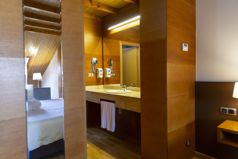 IBERIK Augas Santas Balneario & Golf 49/50
