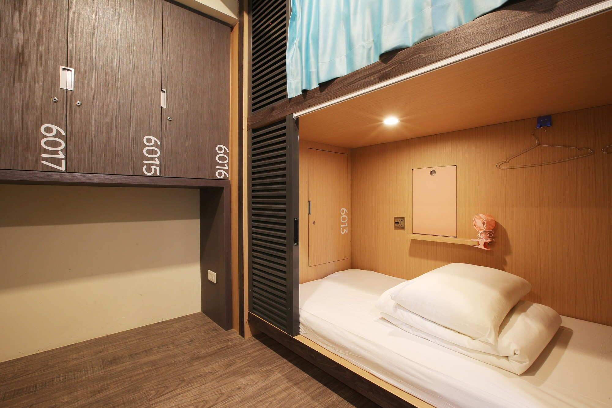 MIXED DORM, STANDARD, SHARED BATHROOM