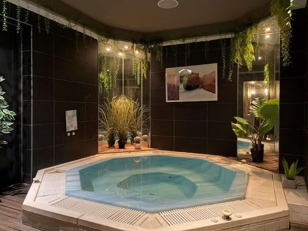 Hotel Kyriad Vichy 26/50