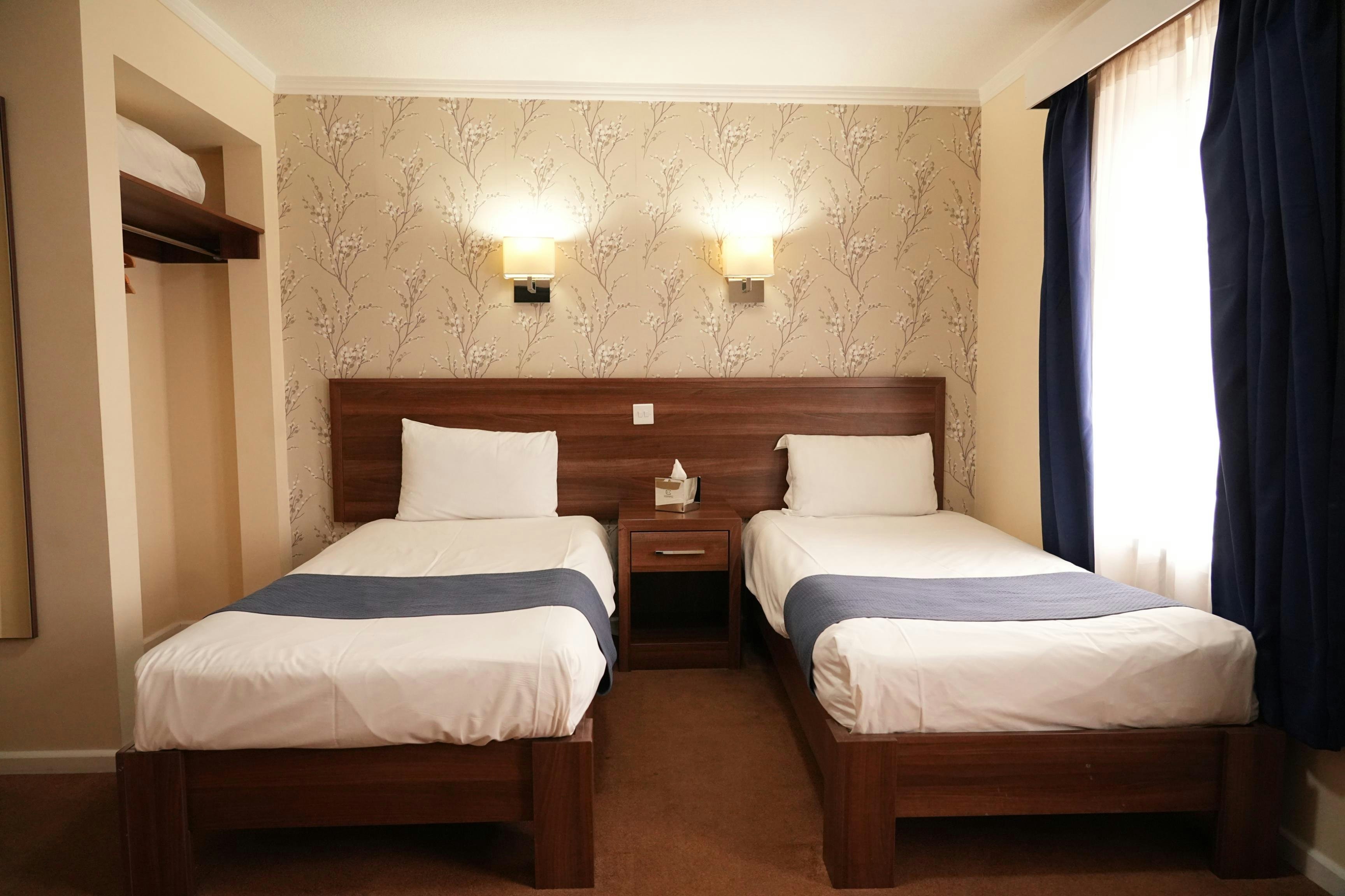 The Continental Hotel, Derby 27/64