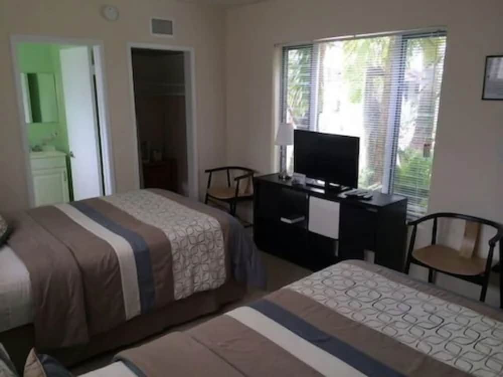 Best Florida Resort 8/66