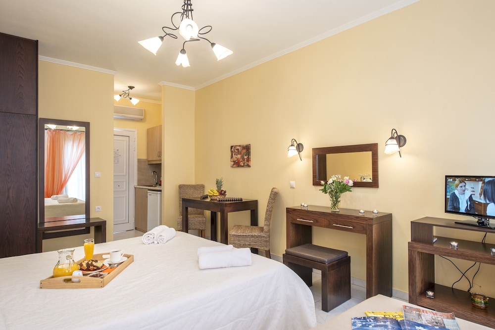 KOSTIS VILLAS 36/70