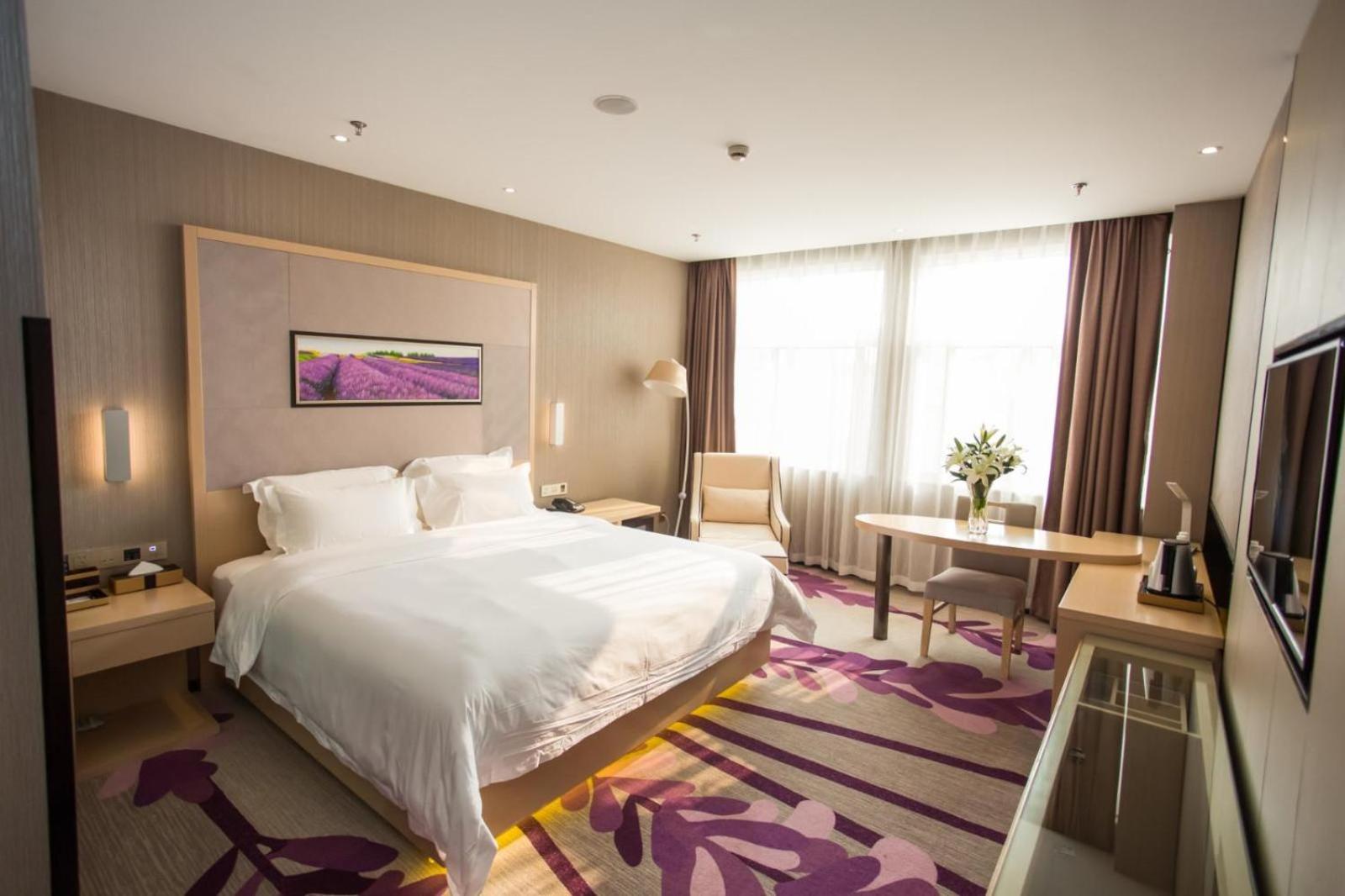 Lavande Hotel (Xuzhou East High-speed Railway Station Jinshanqiao Development Zone) 12/55