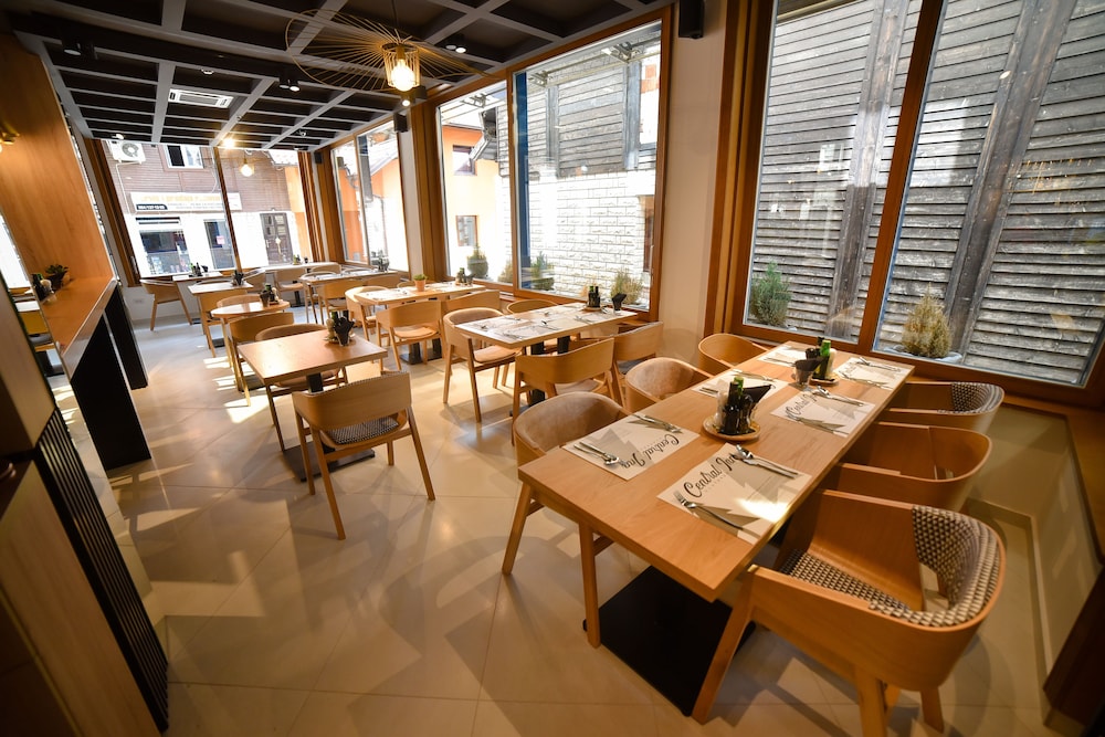 Central Inn Zlatibor 34/50