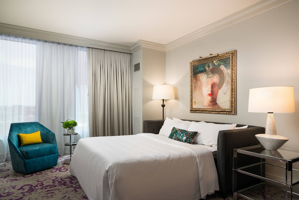 Grand Bohemian Hotel Charlotte Autograph Collection 10/43