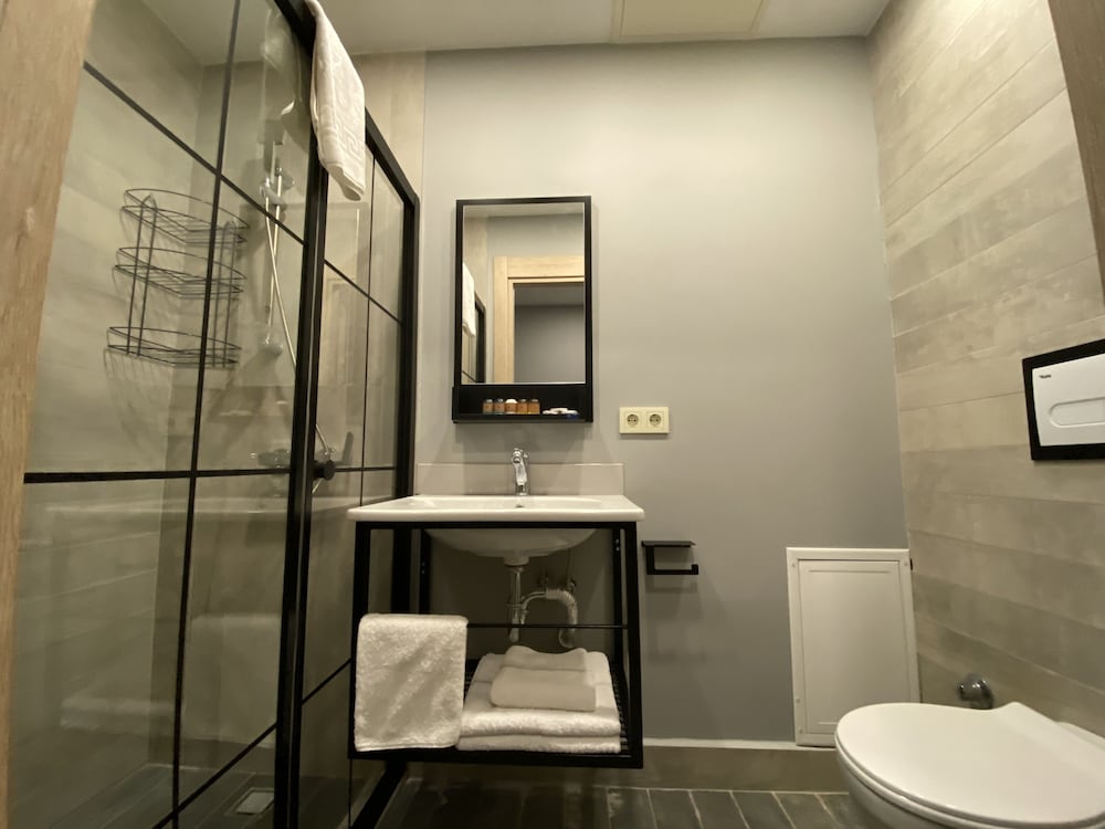 Li Hotel Pera 20/22