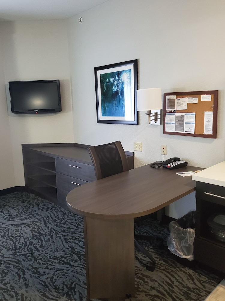 Candlewood Suites Knoxville Airport-Alcoa 63/73