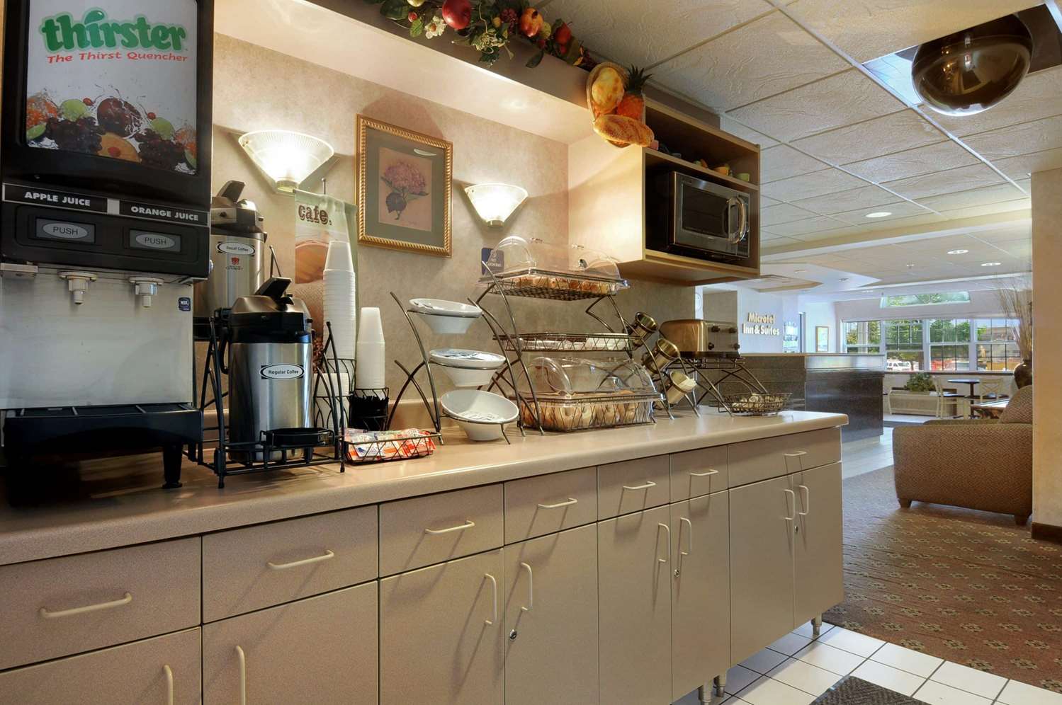 Microtel Inn & Suites by Wyndham Bloomington MSP Airport 3/16