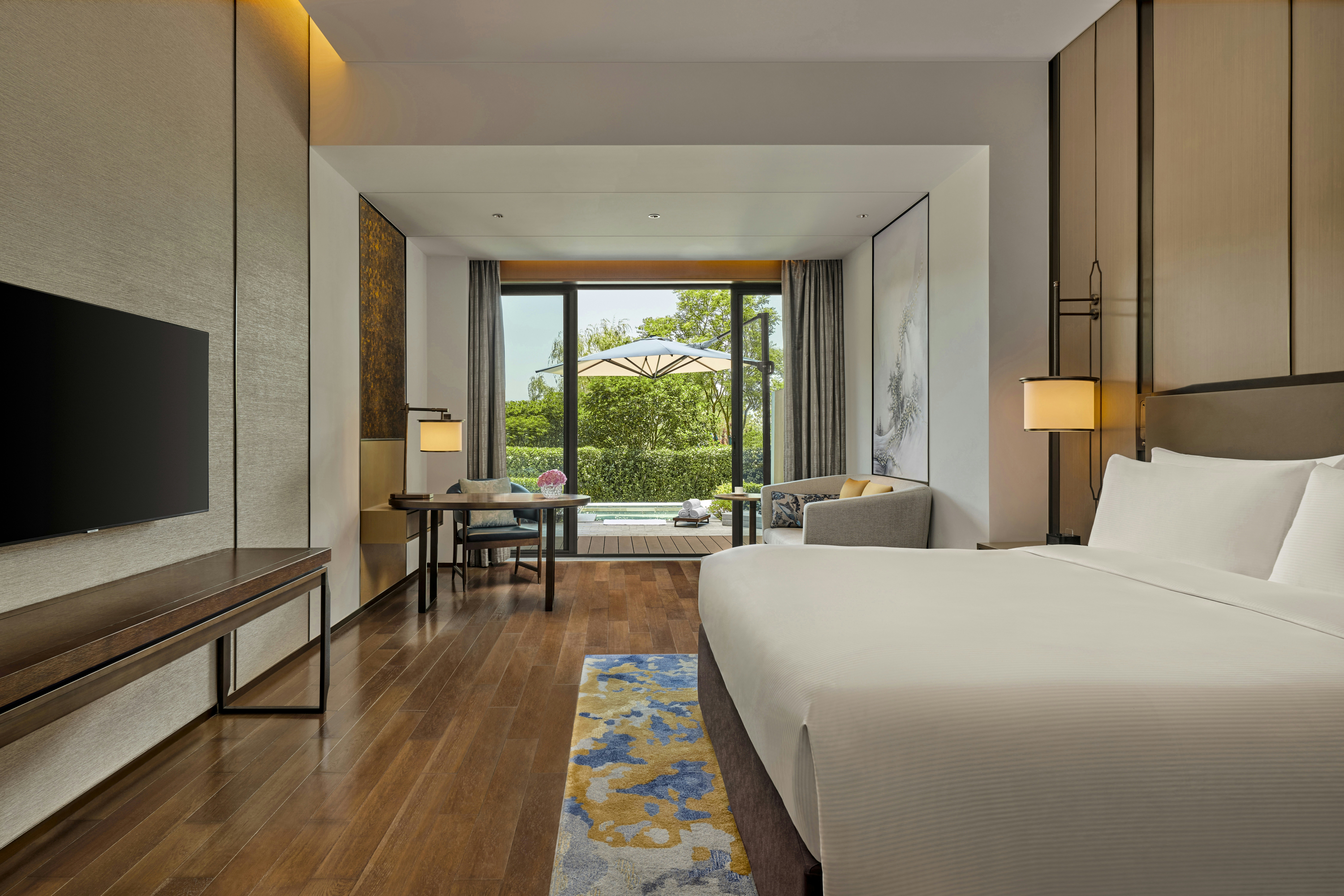 DELUXE, KING BED, PLUNGE POOL