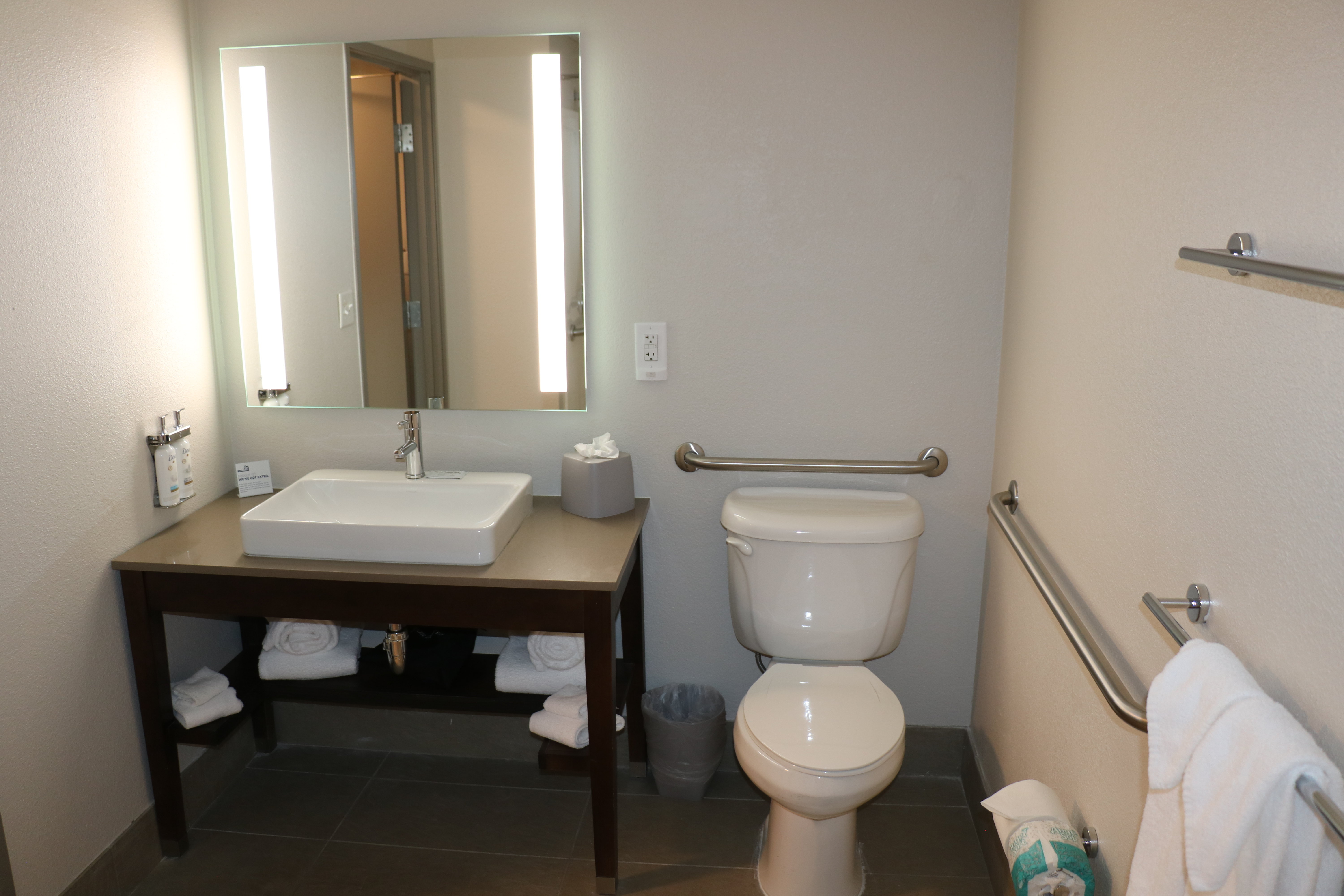 Holiday Inn Express & Suites Marquette, an IHG Hotel 49/50