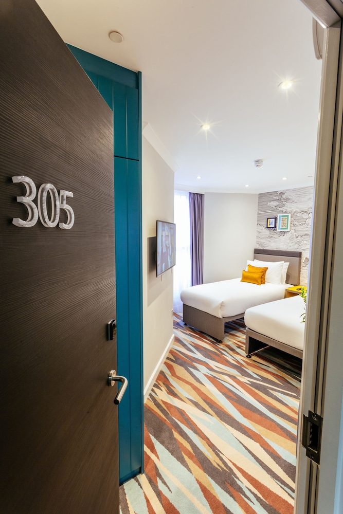 Oliver Plaza Hotel 20/32