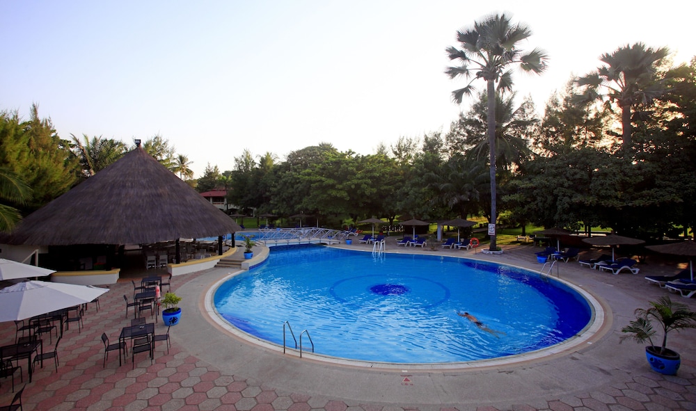 The Kairaba Beach Hotel in SERREKUNDA