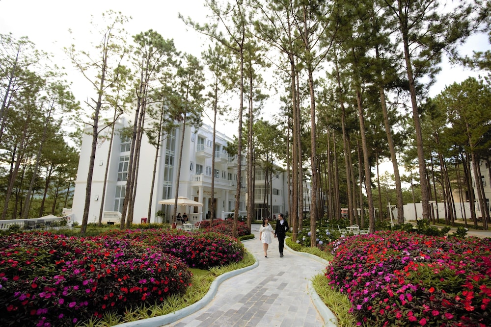 Cereja Hotel & Resort Dalat 44/50