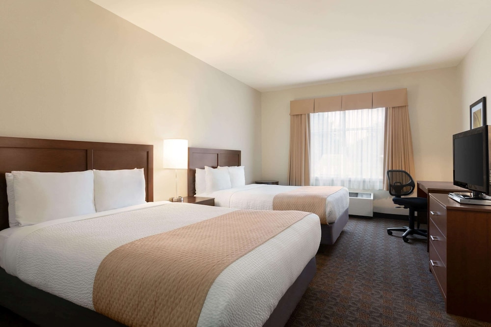 Days Inn by Wyndham Ottawa Airport 21/48