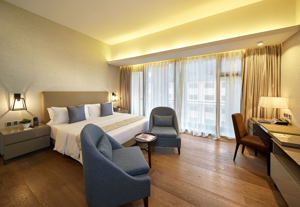 2 Bedroom Executive Suite
