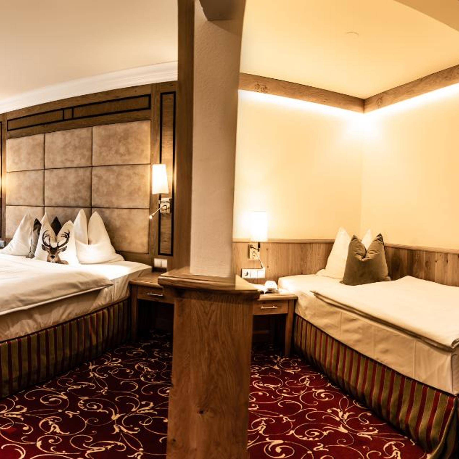 Room, Triple, Street View، Hubertushof 4/8