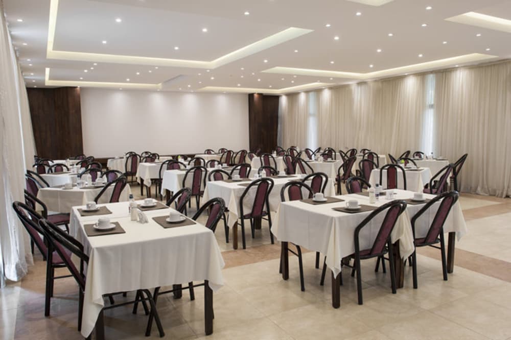 Gran Hotel San Luis 41/48