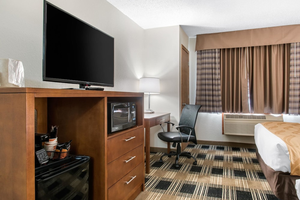 Quality Inn near Medical Center 24/38