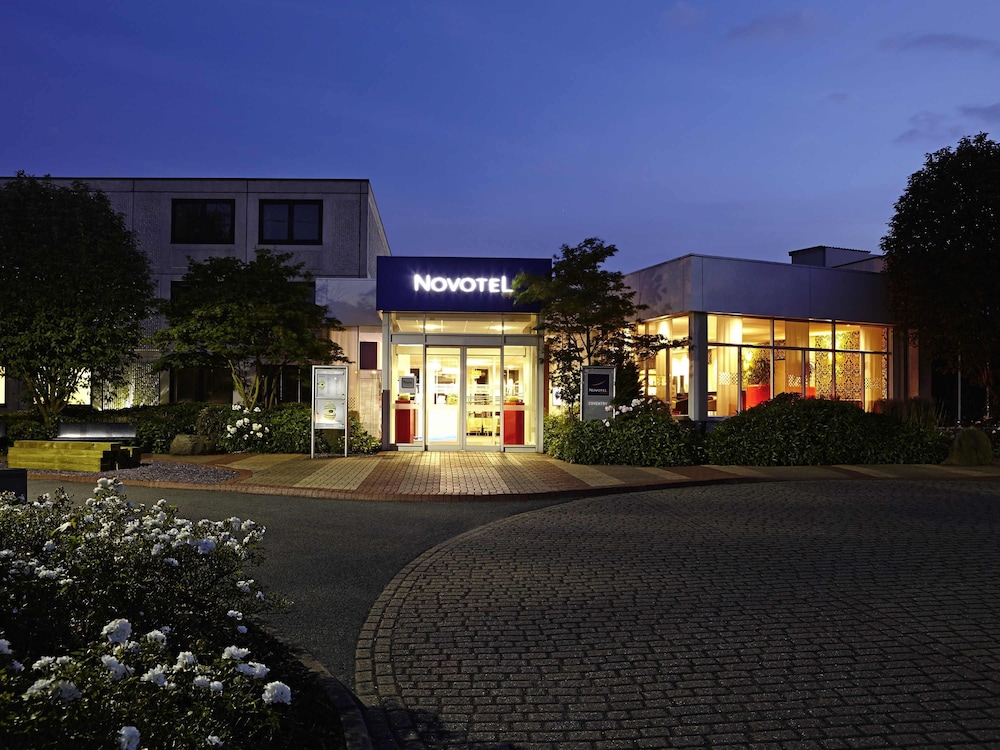 Novotel Coventry M6 J3 1/48